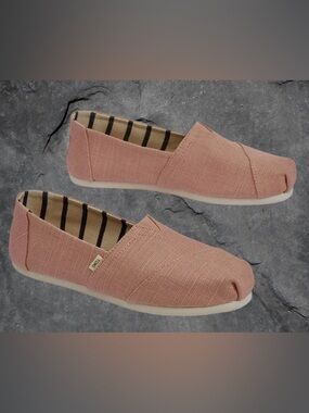TOMS Alpargata Classic Slip-On Flats in Dusty Rose